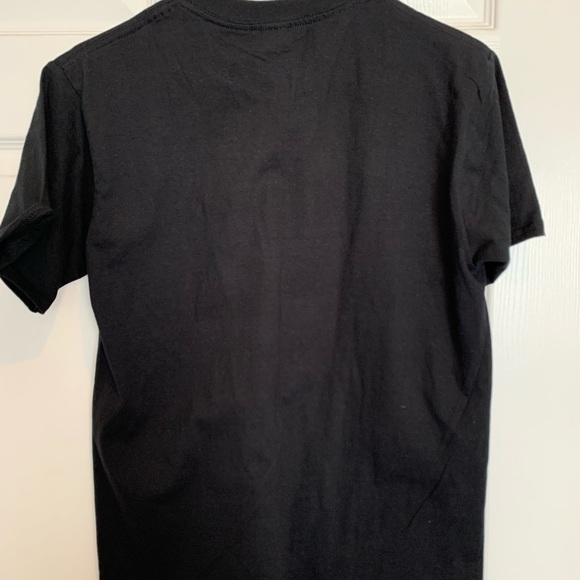 NWOT Skeleton hands print tee - Picture 2 of 4